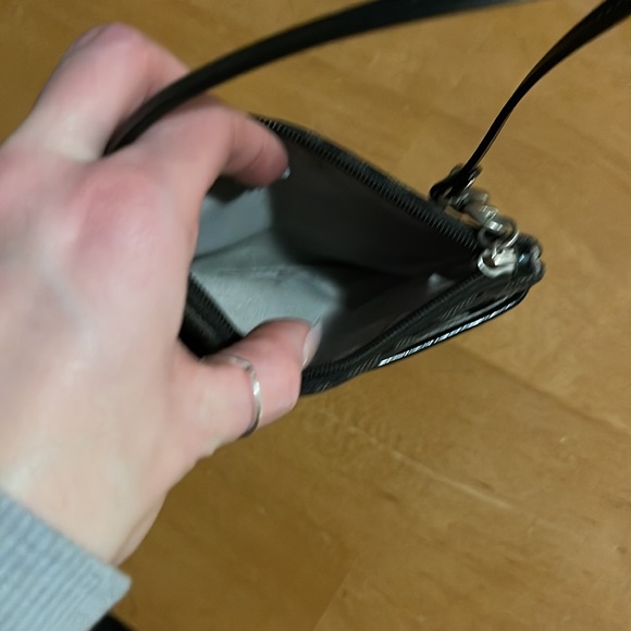 Small coach wristlet/coin purse - Picture 3 of 3